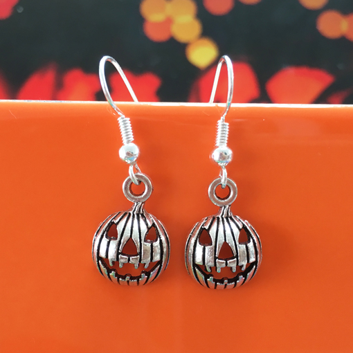 Jack-o-lantern pumpkin earrings for halloween - handmade jewellery by Chloe Menage